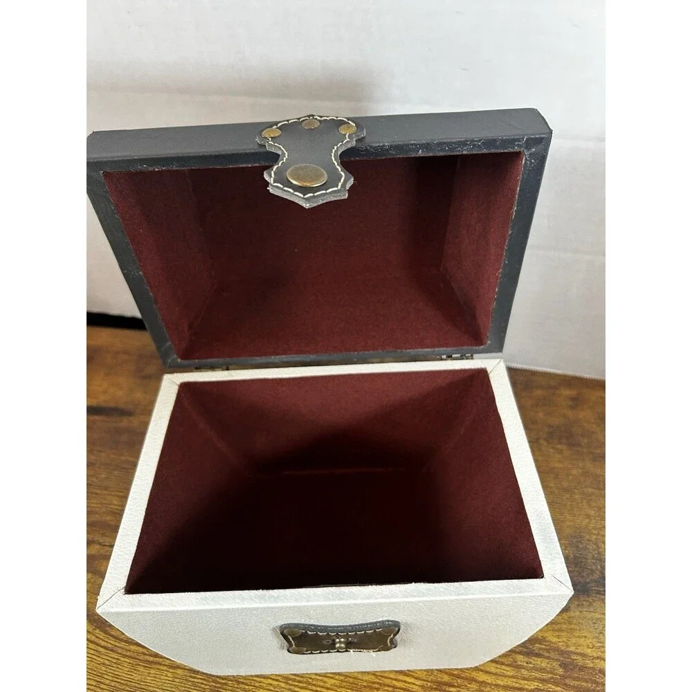 Black White Faux Leather Storage Box Decorative Trunk Case W/ Handle 8X6X7 Vtg